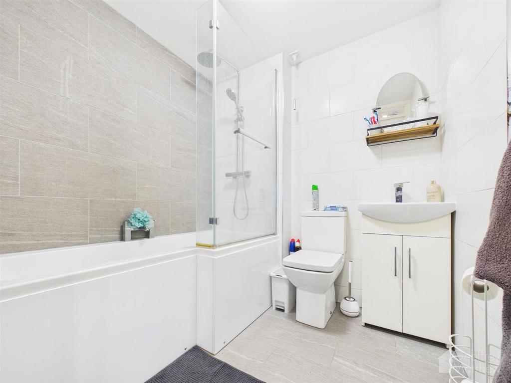 CAM02365 G0-PR0441-STILL007.jpg