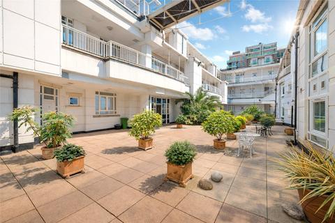 2 bedroom apartment to rent, Marylebone Road, London NW1