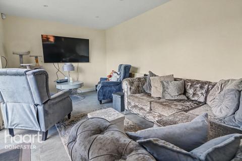 3 bedroom bungalow for sale, Carr Lane, Bessacarr, Doncaster