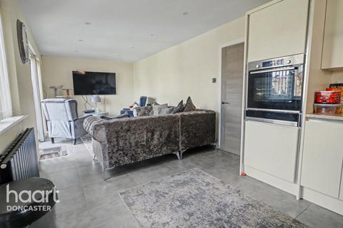 3 bedroom bungalow for sale, Carr Lane, Bessacarr, Doncaster