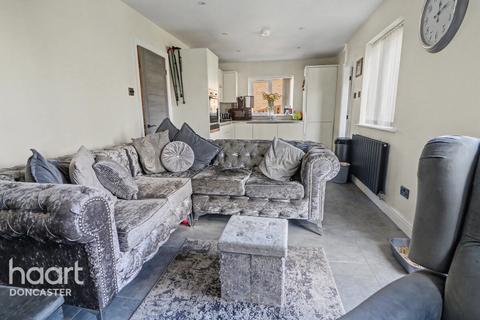 3 bedroom bungalow for sale, Carr Lane, Bessacarr, Doncaster