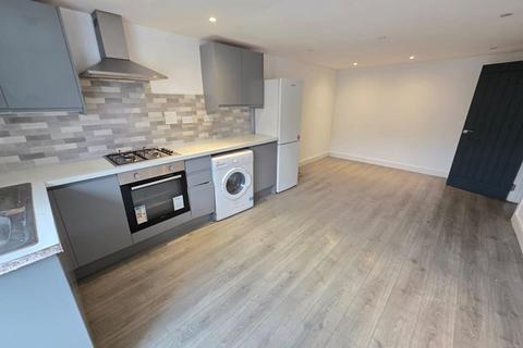 undefined, 1 Bedroom Apartment to Rent – Rothesay Road, Luton, LU1