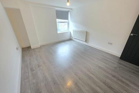 undefined, 1 Bedroom Apartment to Rent – Rothesay Road, Luton, LU1
