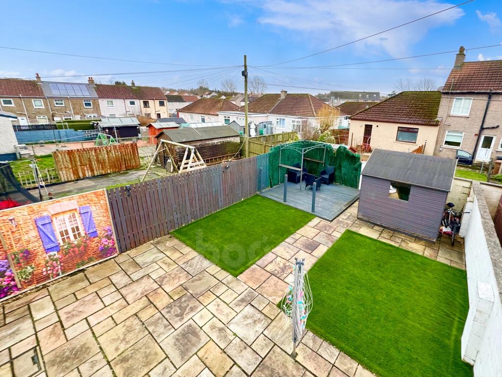 Churchill Avenue, KIlwinning rear garden photo