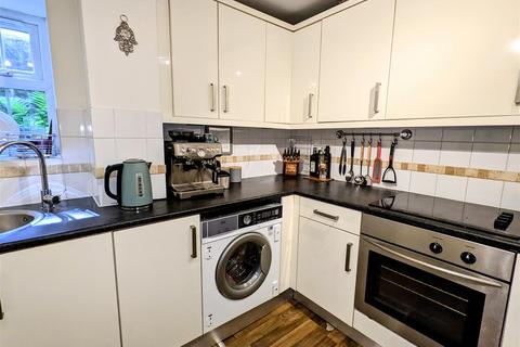 undefined, Harrogate Road, Leeds