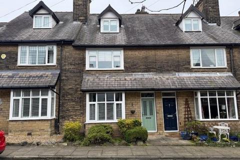4 bedroom terraced house for sale, Lenton Villas, Idle, Bradford