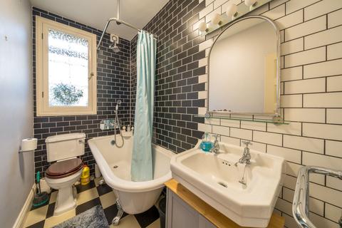2 bedroom flat to rent, Tamar House, Kennington Lane, SE11