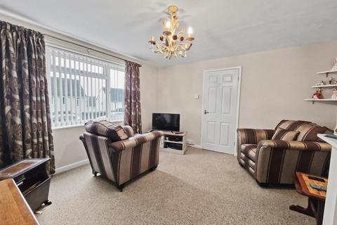 2 bedroom flat for sale, Bridport