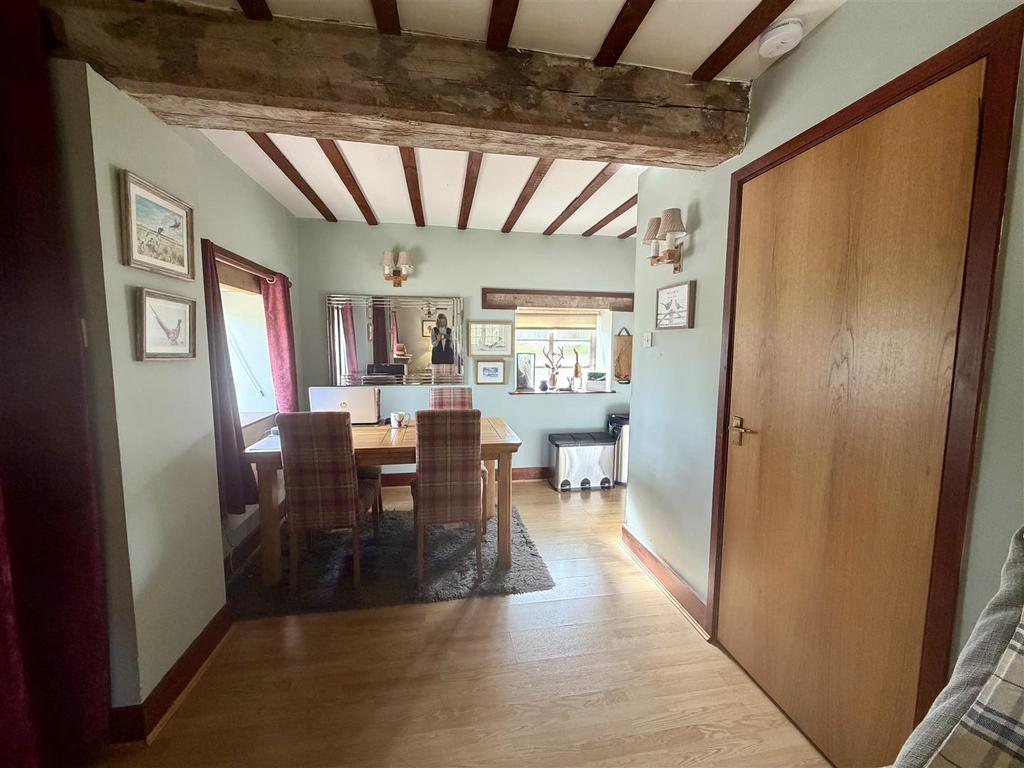 Dining area.jpeg