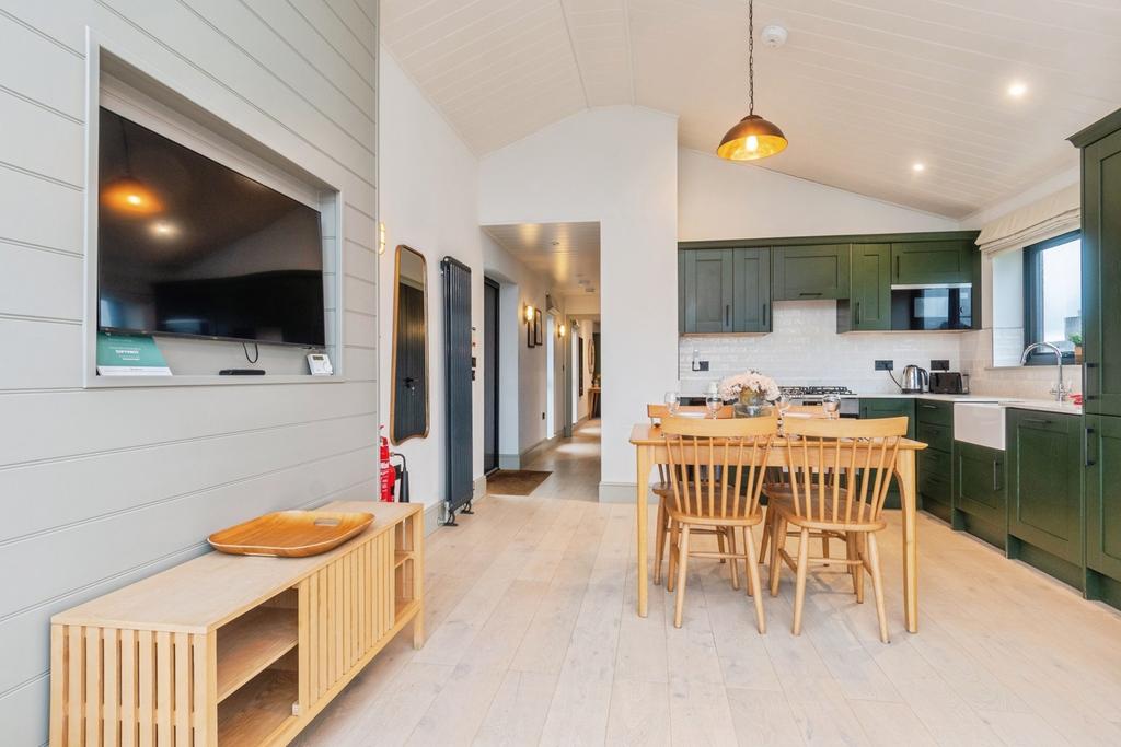 Kitchen/Dinning