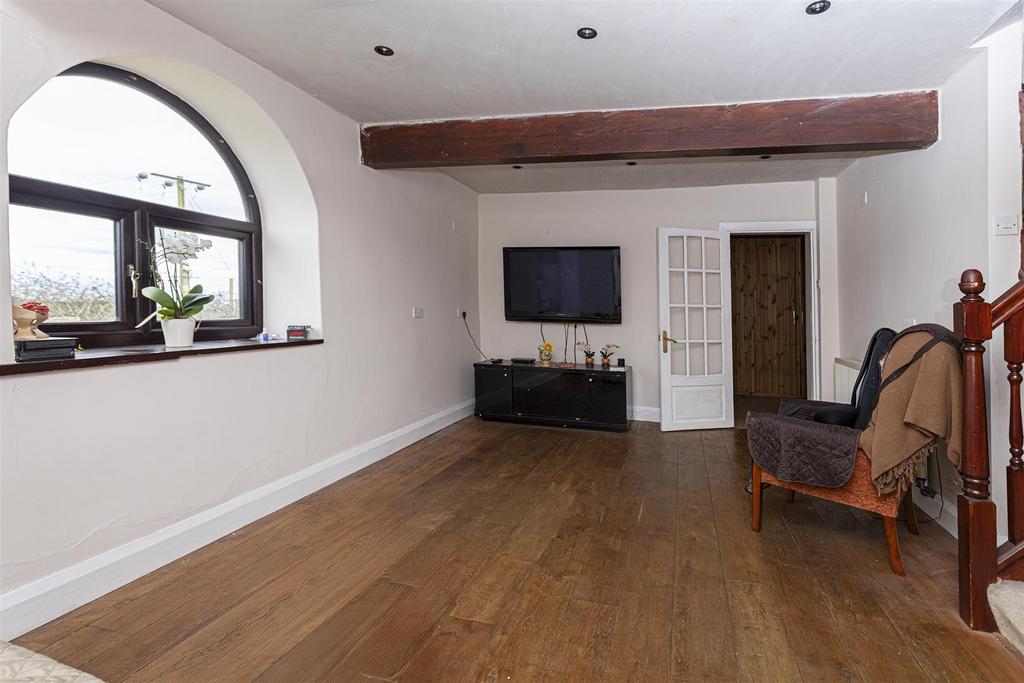 Bramleys Estate Agents - Farmhouse- Emley (14).jpg