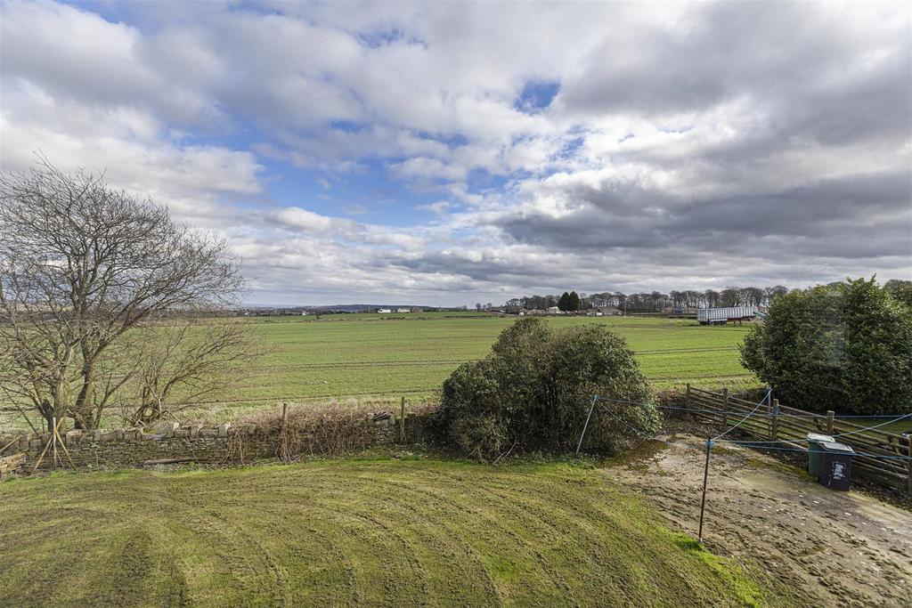 Bramleys Estate Agents - Farmhouse- Emley (55).jpg