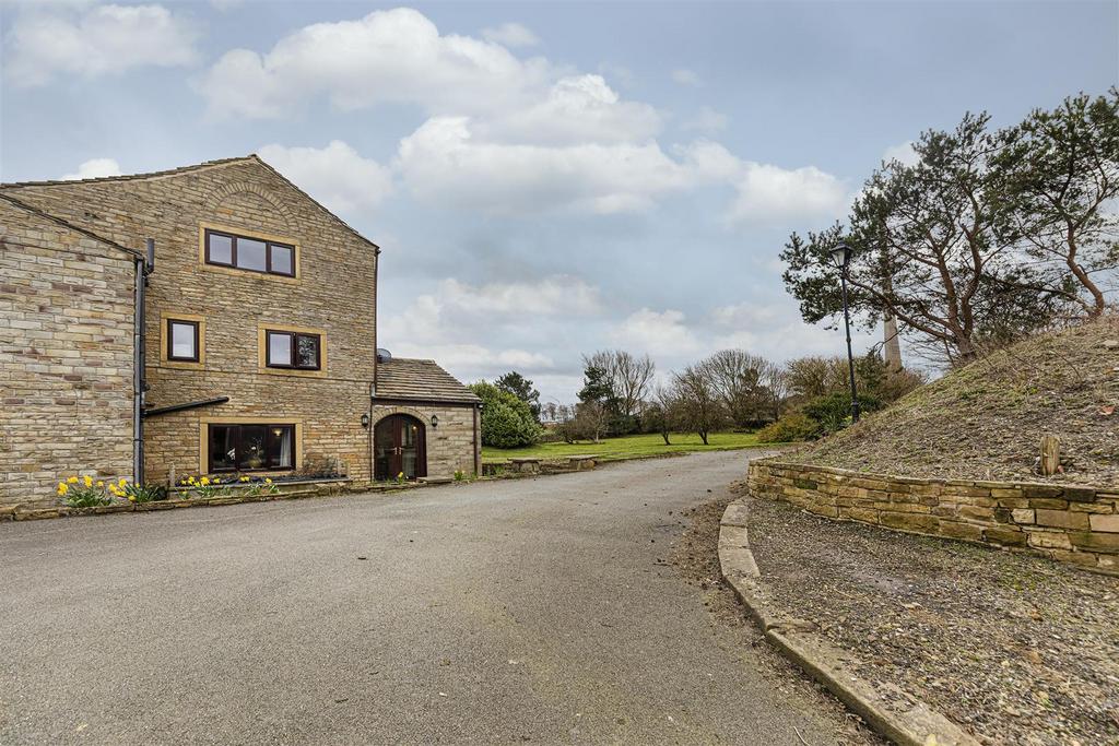 Bramleys Estate Agents - Farmhouse- Emley (66).jpg