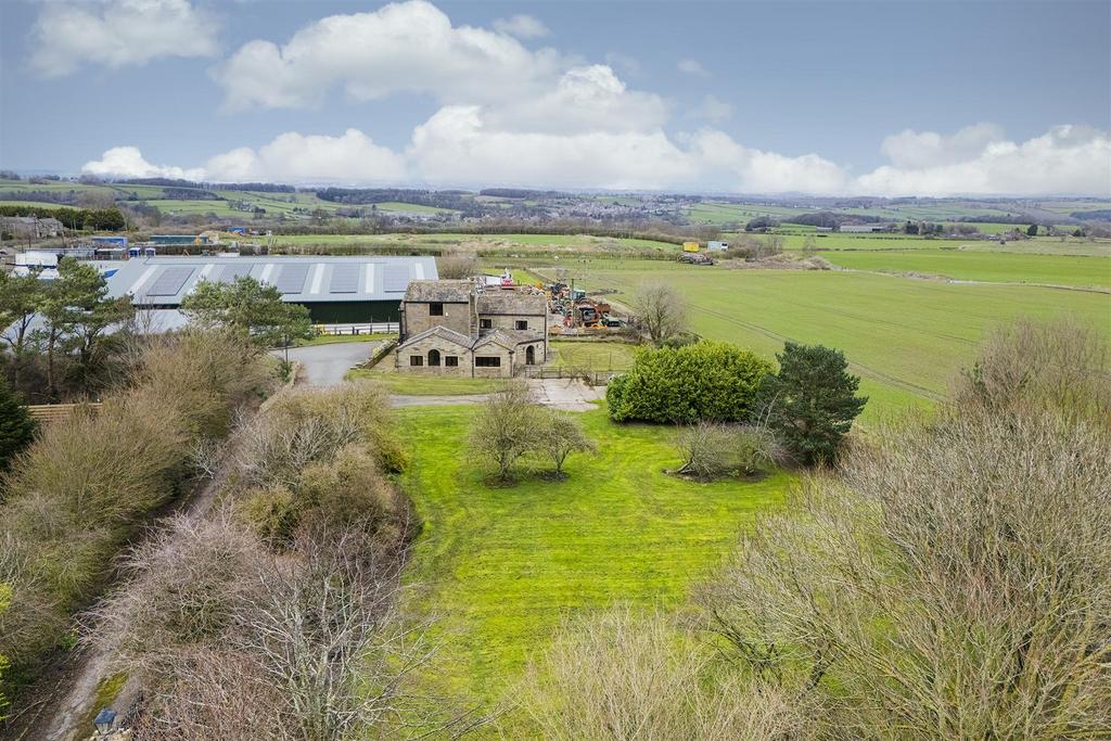 Bramleys Estate Agents - Farmhouse- Emley (80).jpg
