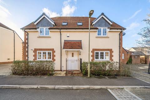 4 bedroom detached house for sale, Queen's Crescent, Shrivenham, Oxfordshire, SN6