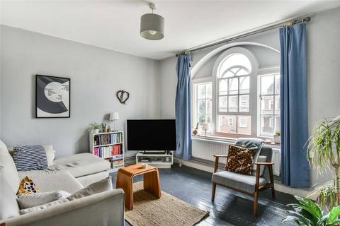 undefined, Flat 18, Naylor House, Albion Avenue, SW8
