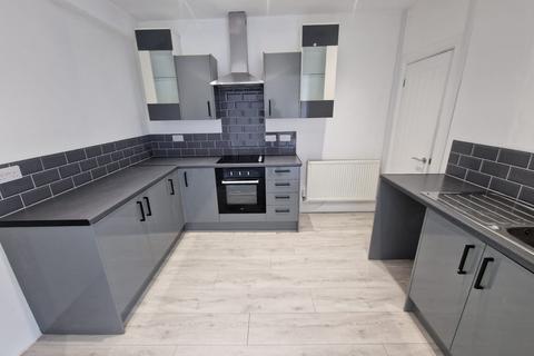 3 bedroom terraced house to rent, Bryn Seion Street, Rhymney NP22