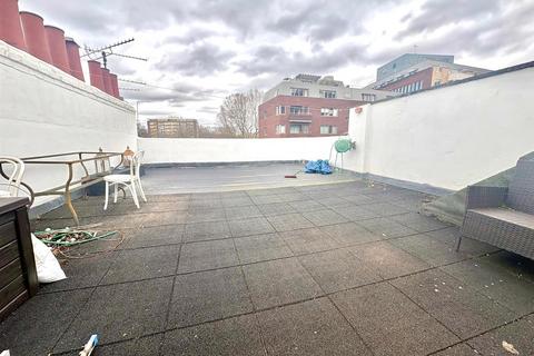 2 bedroom apartment to rent, Holland Road, London