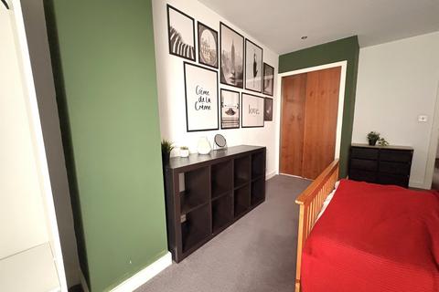 undefined, Admiral House, Cardff CF24