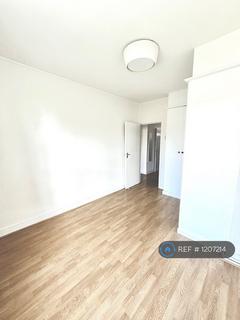 2 bedroom flat to rent, Thessaly Road, London, SW8