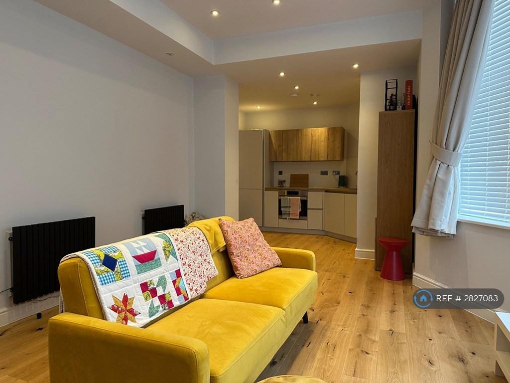 Living/ Kitchen