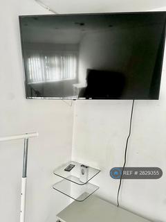 1 bedroom in a house share to rent, Church Road, Birmingham, B31
