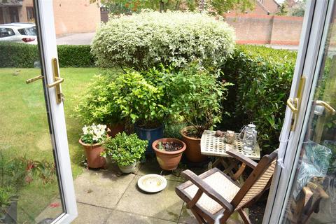 1 bedroom retirement property for sale, Kingfisher Lodge, Chelmsford CM2 7JZ