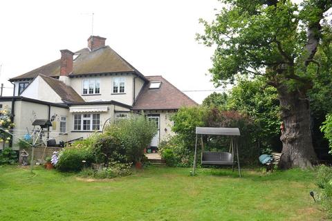 undefined, White Hart Cottages, Colchester Road, CM2