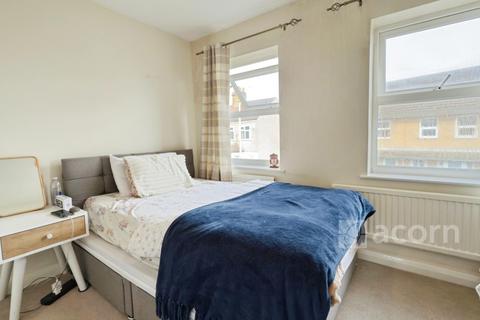 undefined, Crusoe Road Erith DA8