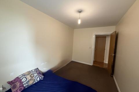 2 bedroom flat for sale, Burlington Road, Slough SL1