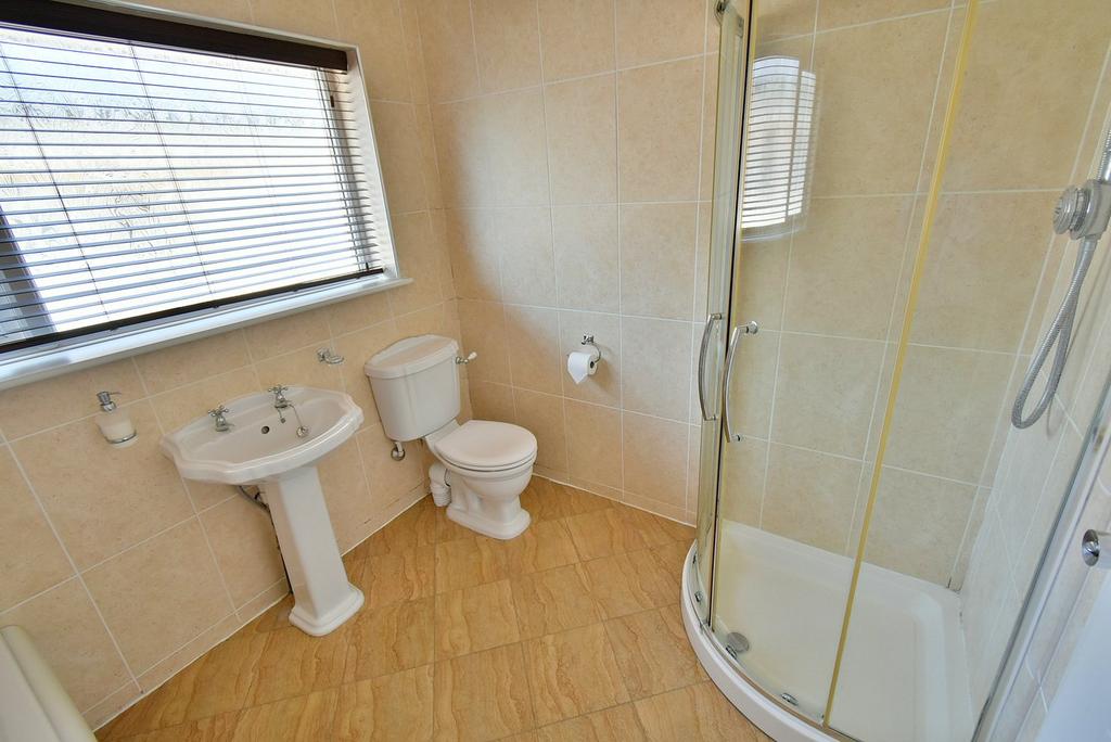 Bathroom/Shower Room