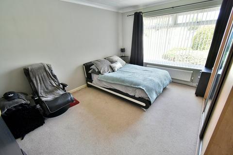 2 bedroom detached bungalow for sale, Bracken Road, Ferndown, BH22
