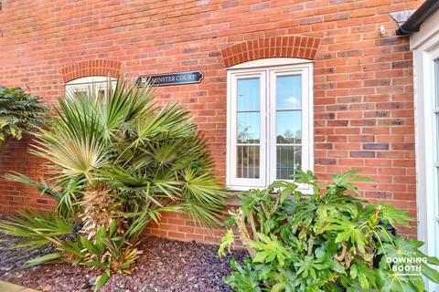 1 bedroom retirement property for sale, Minster Court, Bird Street, Lichfield, WS13 6AB - City Centre Retirement Apartment