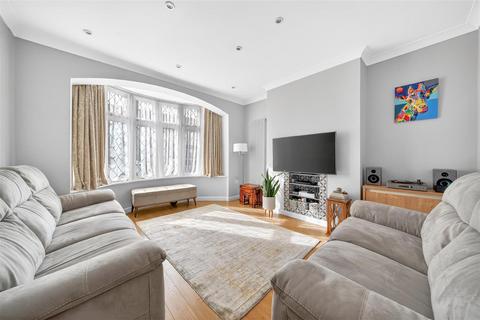 undefined, Broadhurst Avenue, Seven Kings