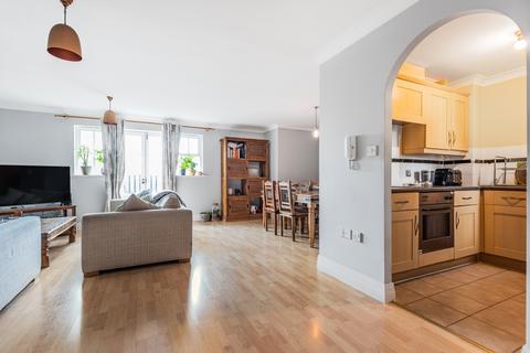 2 bedroom flat to rent, Belvedere Place, London, SW2