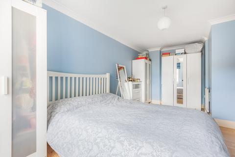 2 bedroom flat to rent, Belvedere Place, London, SW2