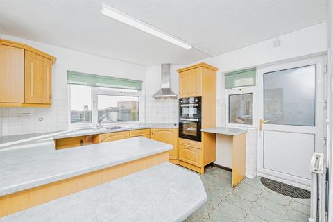 3 bedroom end of terrace house for sale, Cefn Road, Cefn Cribwr, Bridgend
