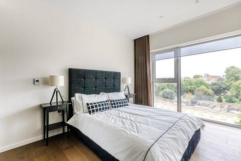 3 bedroom flat to rent, Lillie Square, Earls Court, London, SW6