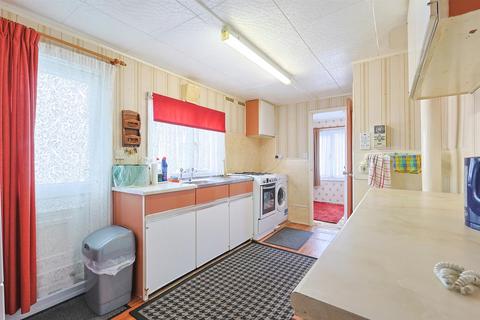1 bedroom park home for sale, Shangri-La, Kingsmans Farm Road, Hockley SS5