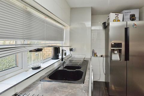 1 bedroom apartment for sale, Cleavers Avenue, Conniburrow, Milton Keynes