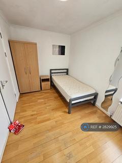 1 bedroom in a house share to rent, Fleet Square, London, WC1X