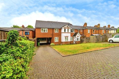 2 bedroom flat for sale, Portswood Road, Southampton, Hampshire, SO17