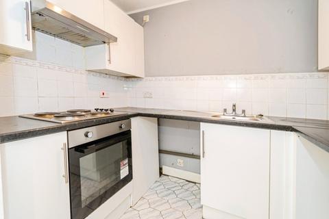 2 bedroom flat for sale, Portswood Road, Southampton, Hampshire, SO17