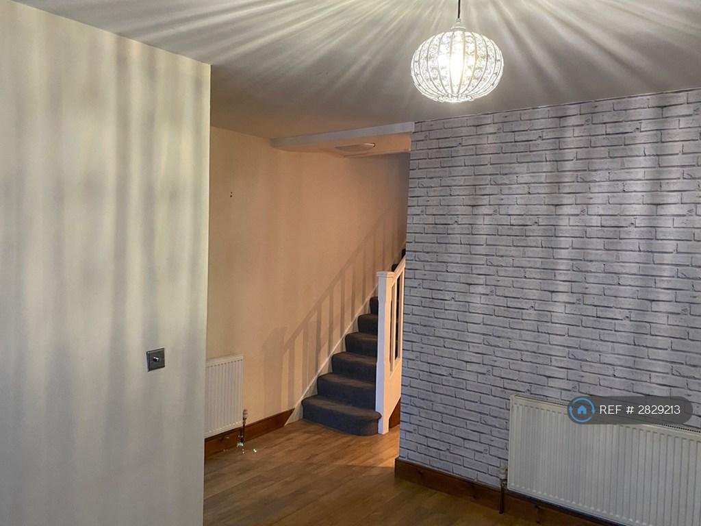 Front (Living) Room 2