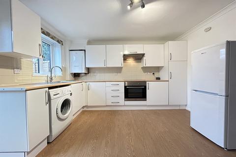 undefined, Chineham, Basingstoke