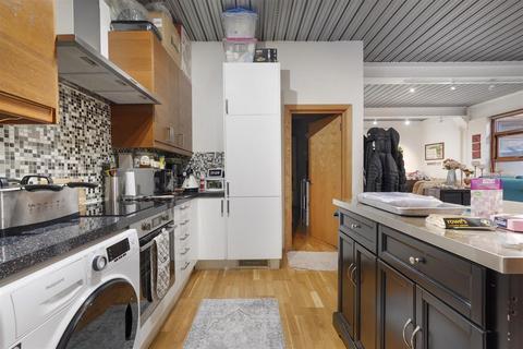 undefined, Acton Lane, Willesden Junction, London