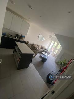 undefined, Russell Hill, Purley, CR8