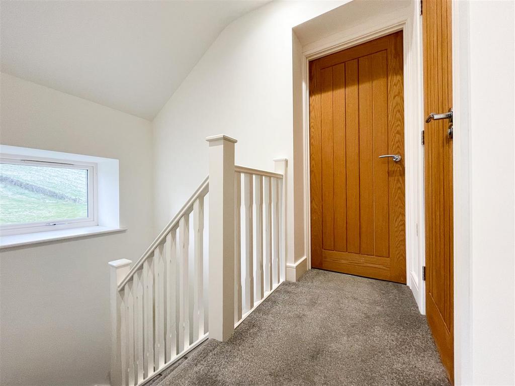 STAIRS & LANDING