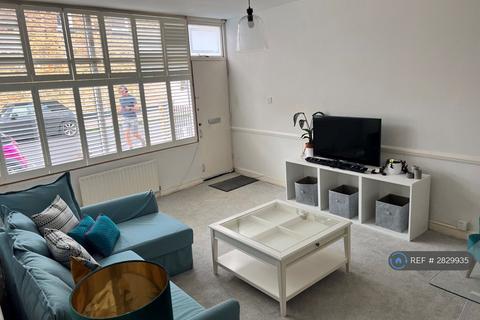 1 bedroom flat to rent, Battersea, London, SW11