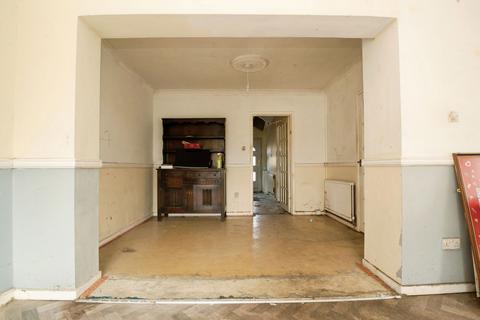 undefined, Clos Caewal, Cardiff CF15